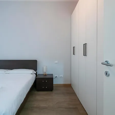 Apartment Youhosty - Bligny7 Bis Milan
